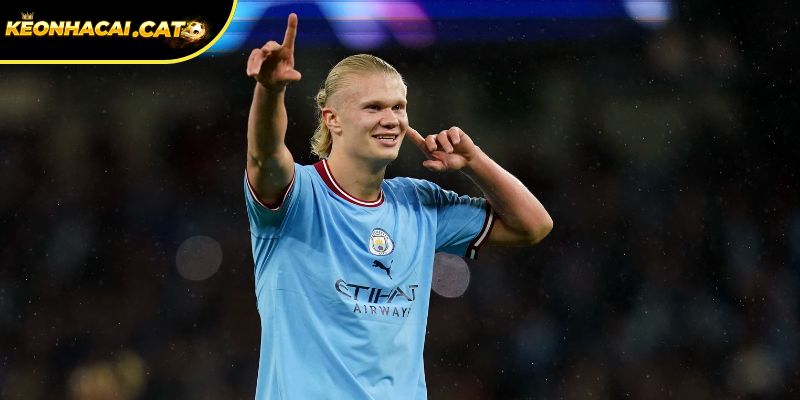 Man City chính đưa Ma Bư tiến tới đỉnh cao sự nghiệp