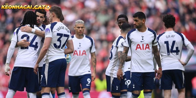 Đội hình Tottenham đang vô cùng rệu rã