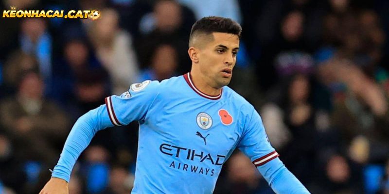 Cancelo mùa 20-21 nổi bật với vai trò IWB
